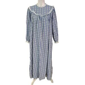 Lanz of Salzburg Size M Flannel Nightgown Modest Trad Wife Made in USA